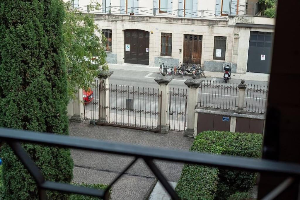 La Finestra Sul Civico Cinque Apartman Verona Kültér fotó